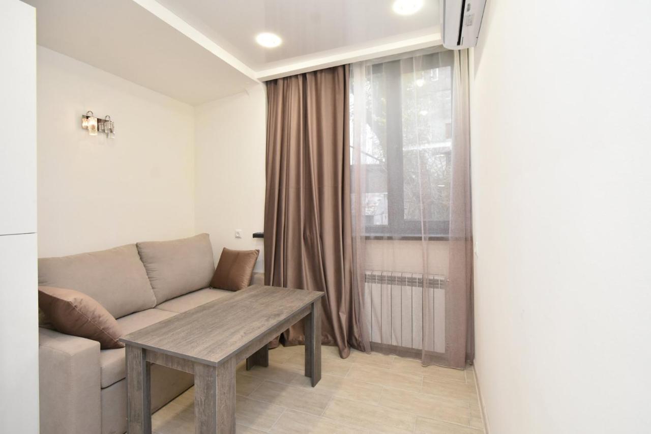 Art Apart 4 Erivan Exterior foto