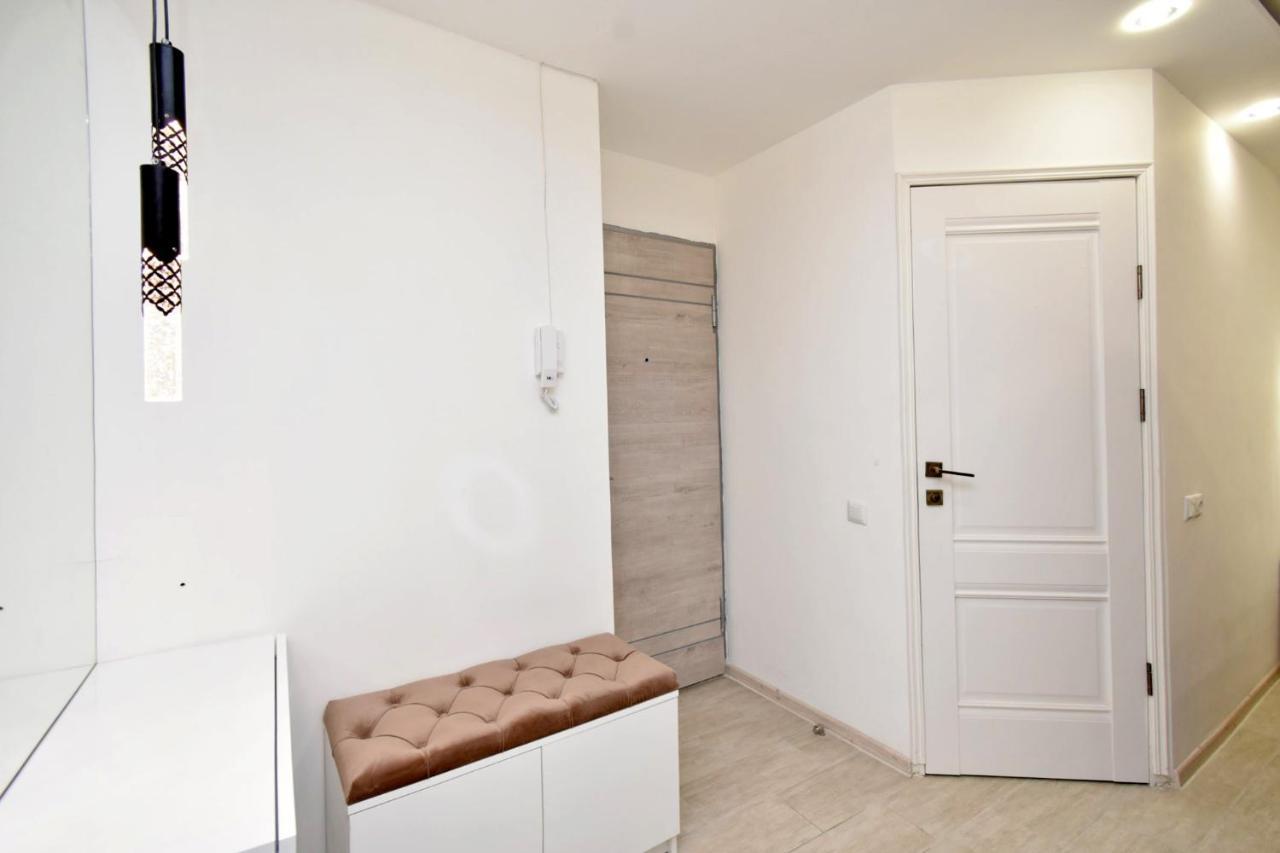 Art Apart 4 Erivan Exterior foto