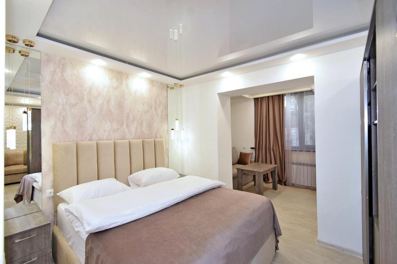 Art Apart 4 Erivan Exterior foto